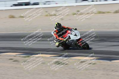 media/Oct-30-2025-Racers Edge (Thu) [[dabbdaf680]]/3-B Group/Session 3 (Turn 15 Inside)/